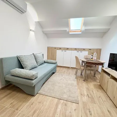 Skyline Loft * וארנה