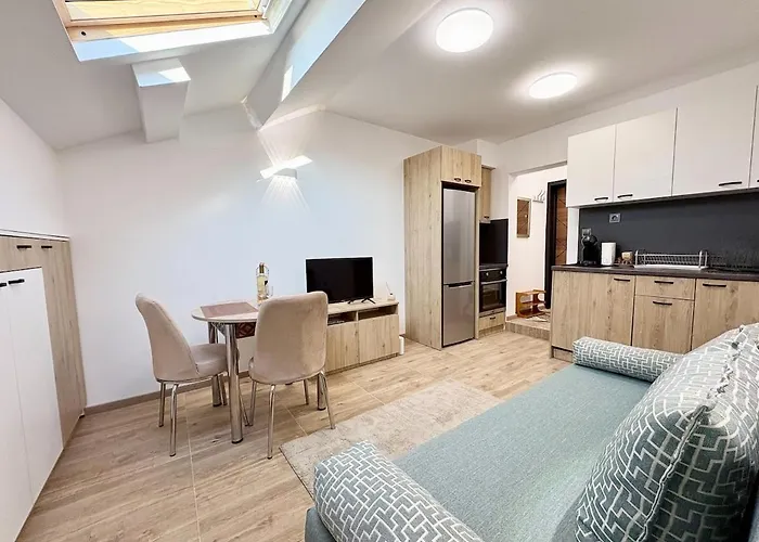 Skyline Loft * וארנה